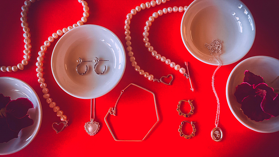 The top jewellery trends of 2023: A quick guide for jewellery lovers.