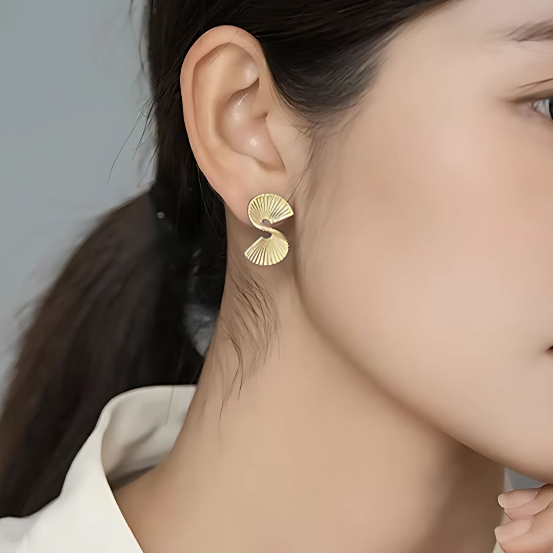 Twisted Fan Earrings in Gold