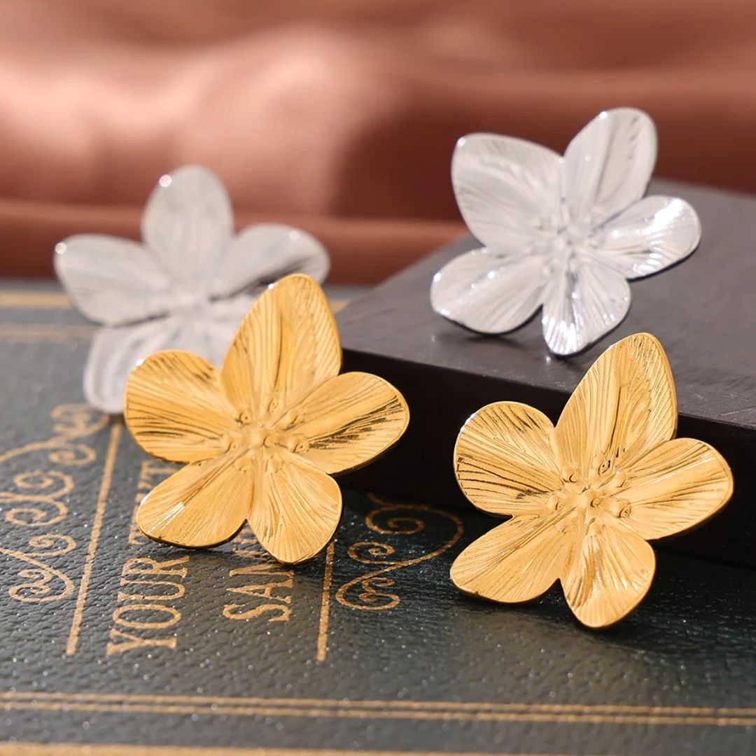 Florence flower studs in silver