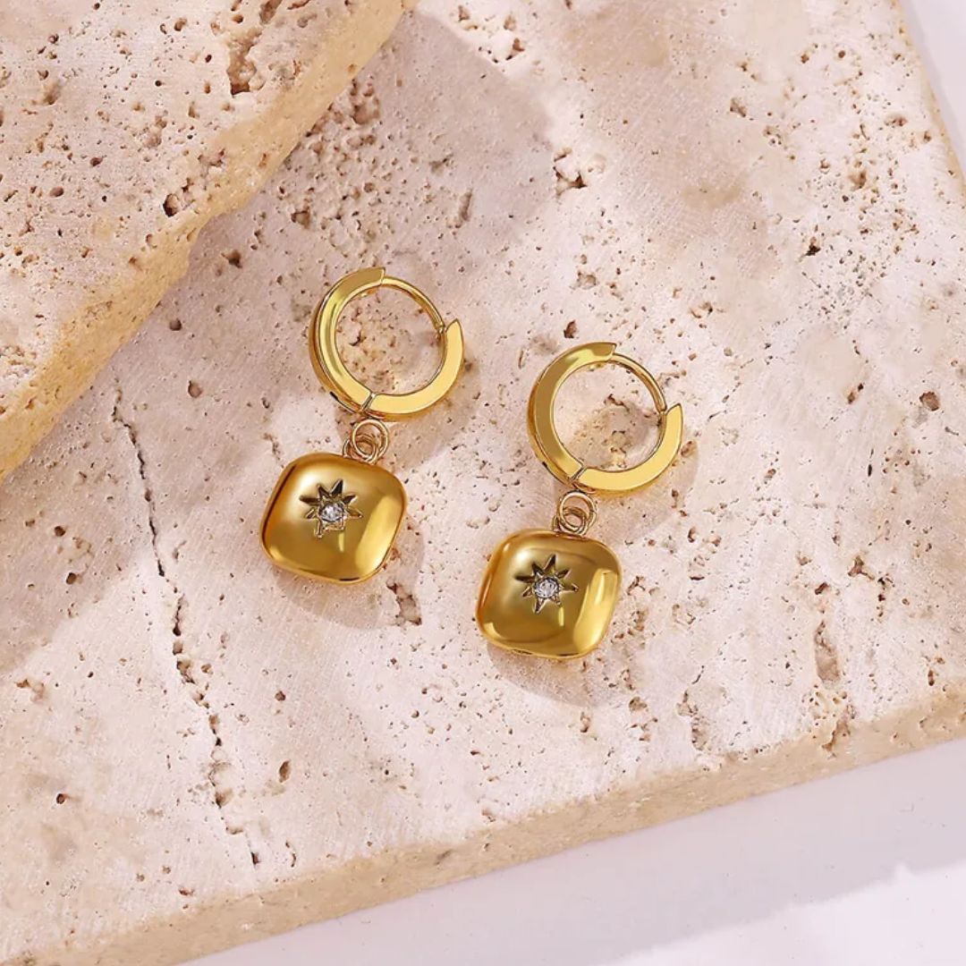 Emilia Star Burst Earrings in Gold