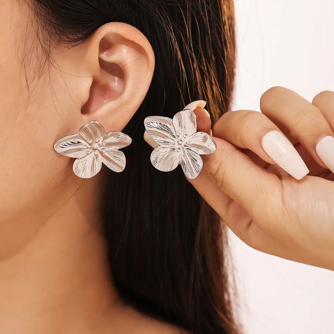 Florence flower studs in silver