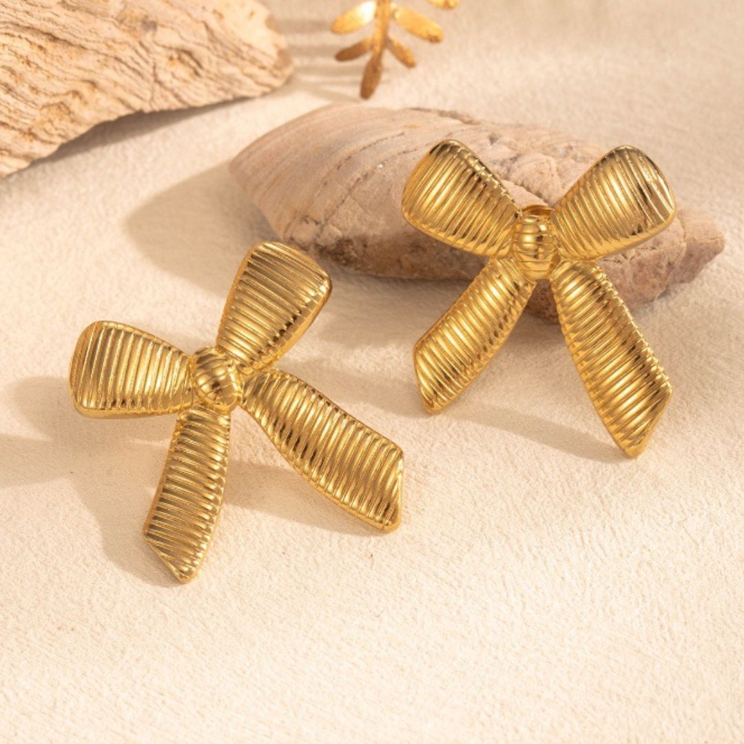 Amy gold bow stud earrings