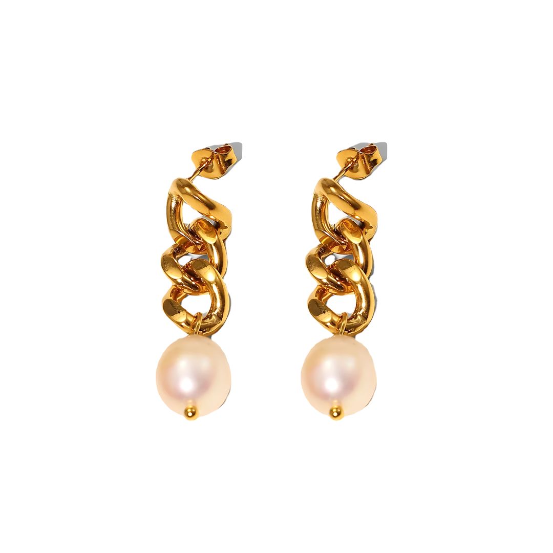 Ria freshwater pearl earrings