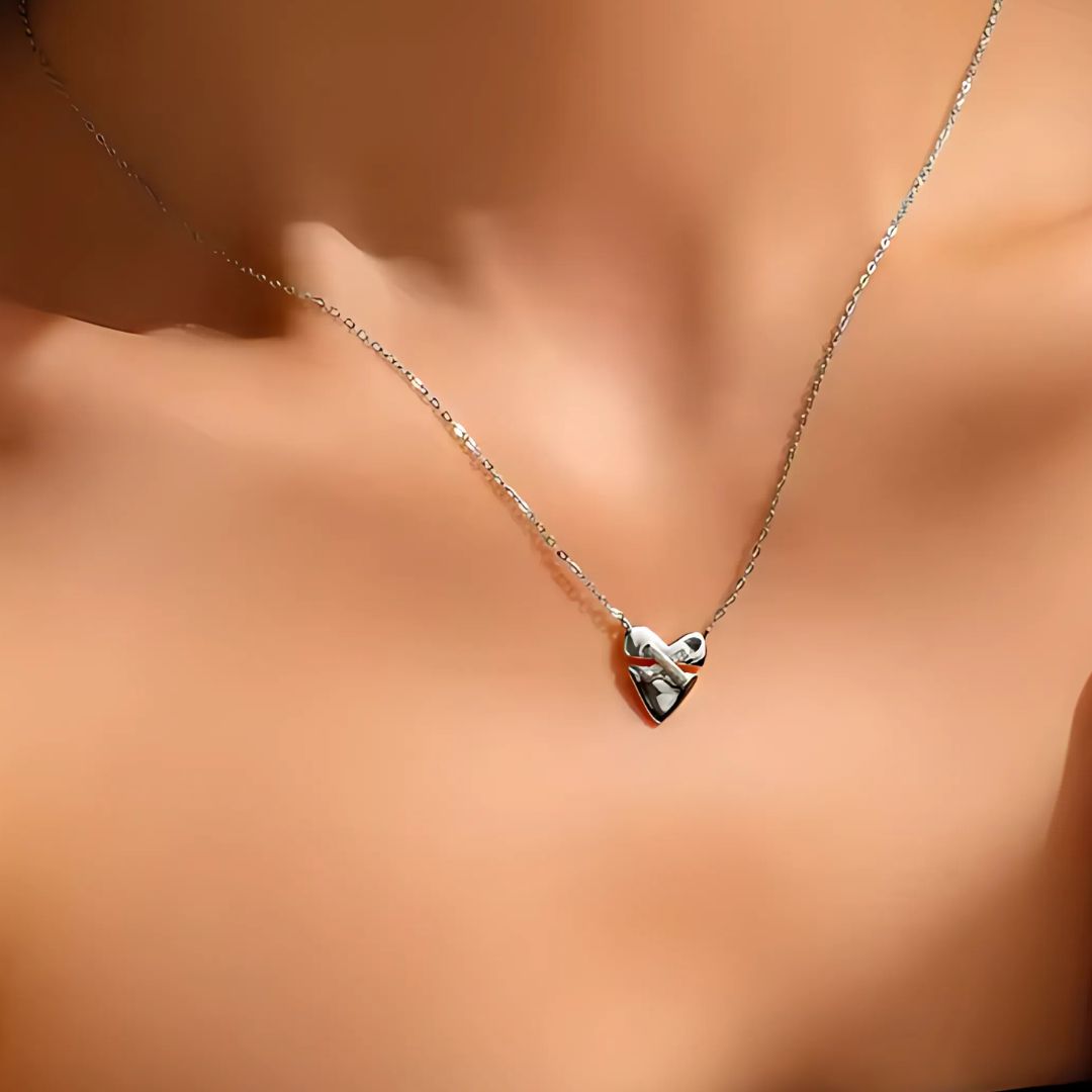 Tallulah Neckace in Sterling Silver