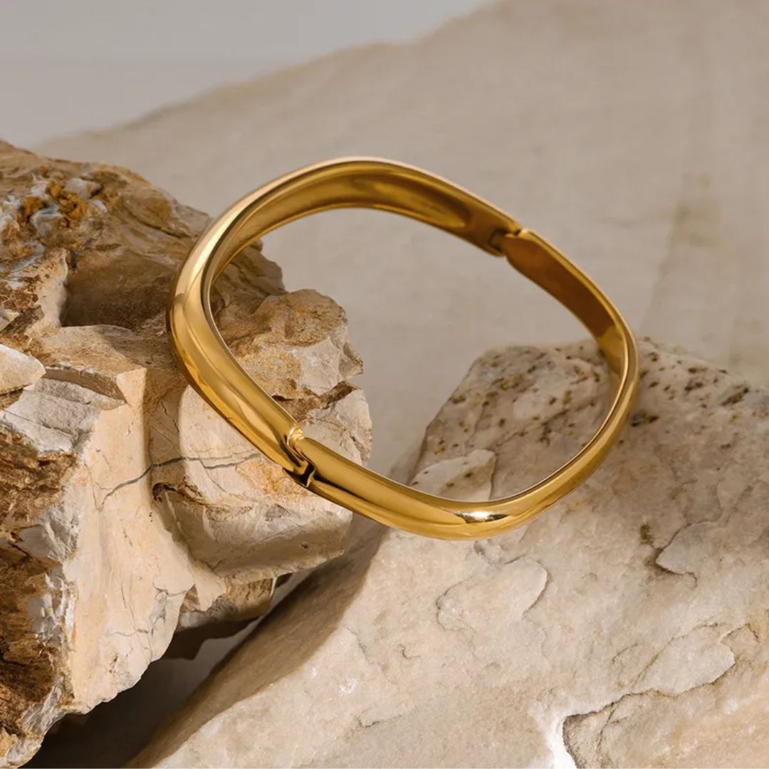 Ms Porter Bracelet in Gold