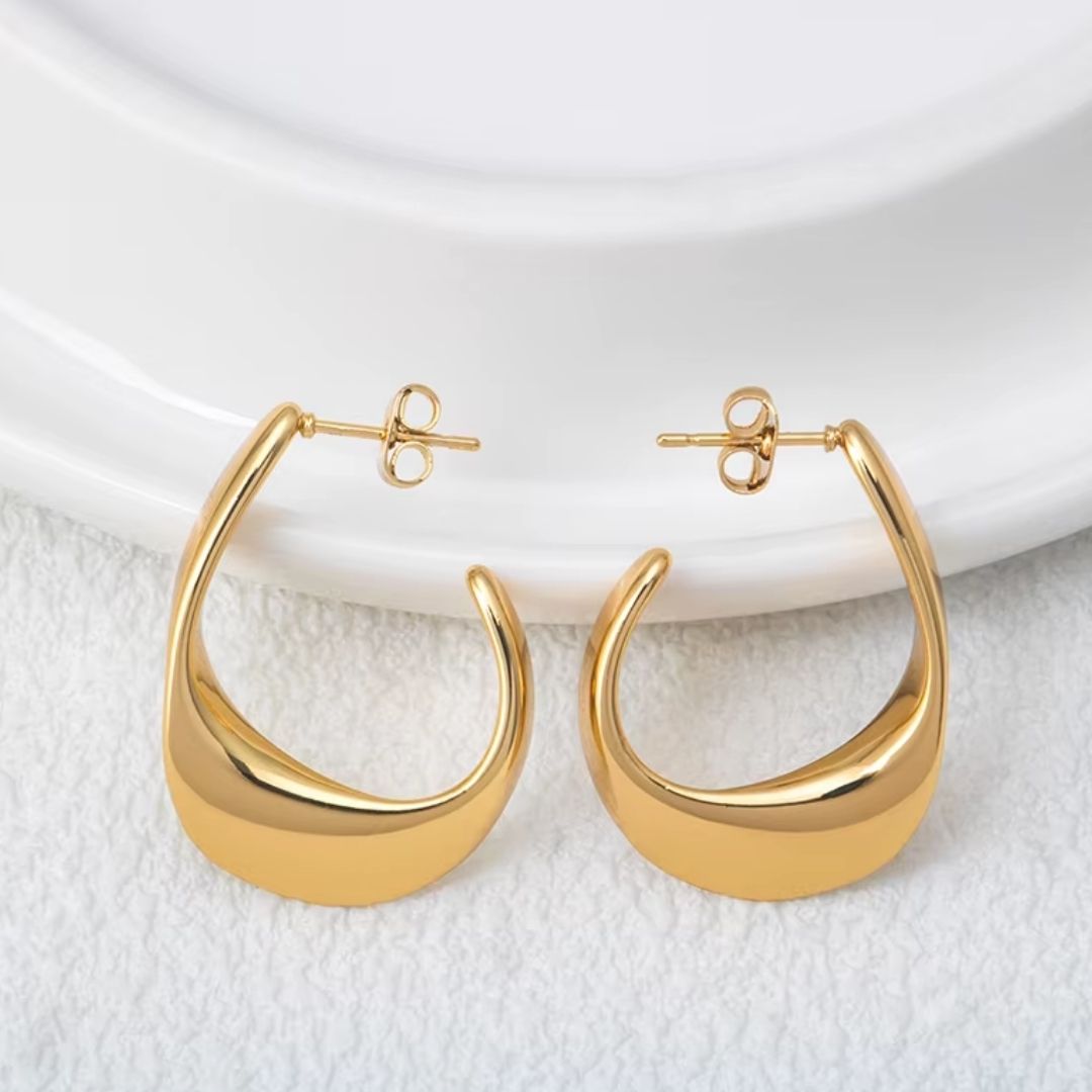 Avery hoops in gold