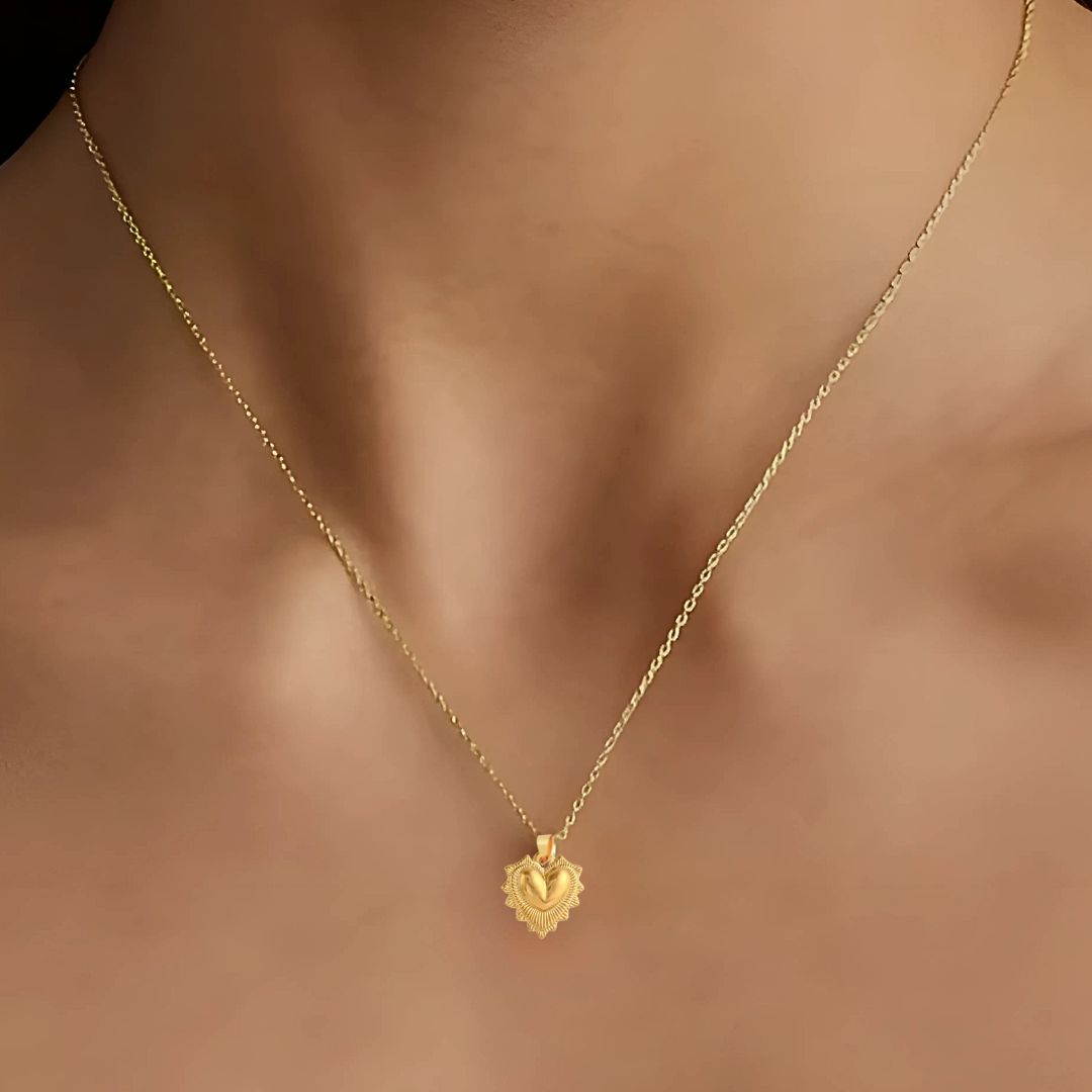 Dita Heart Necklace in Gold