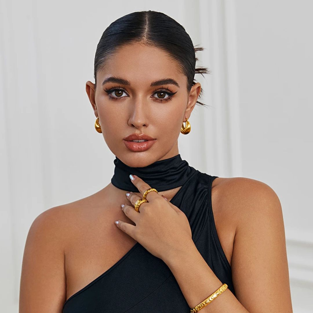 Gracie Matte Gold Hoop Earrings
