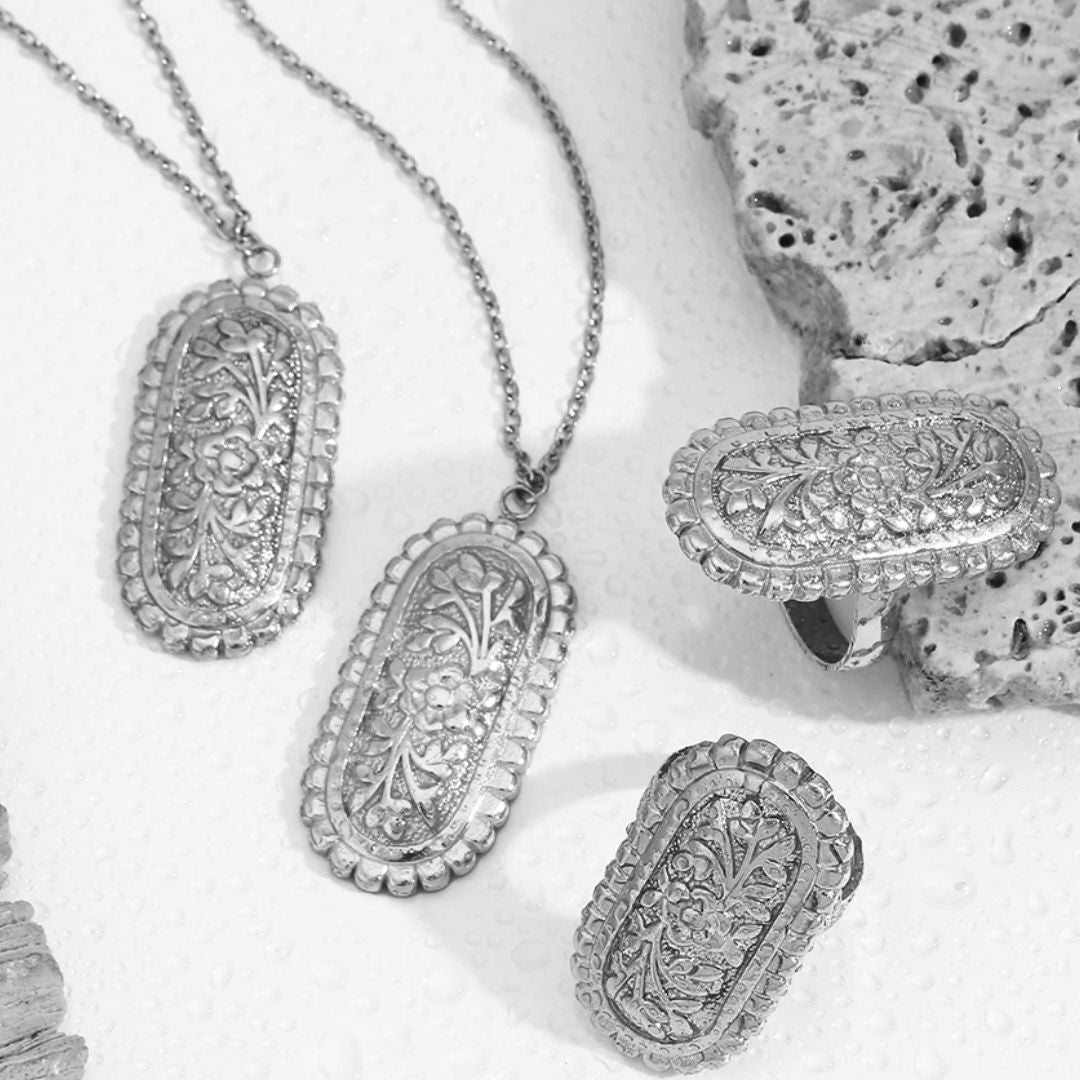 Juniper Silver Floral Necklace in Silver