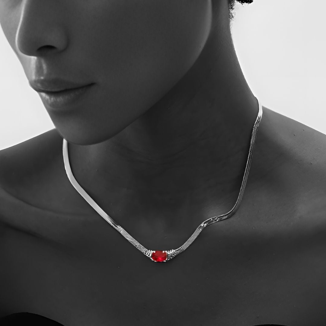 Lauren necklace in silver and red