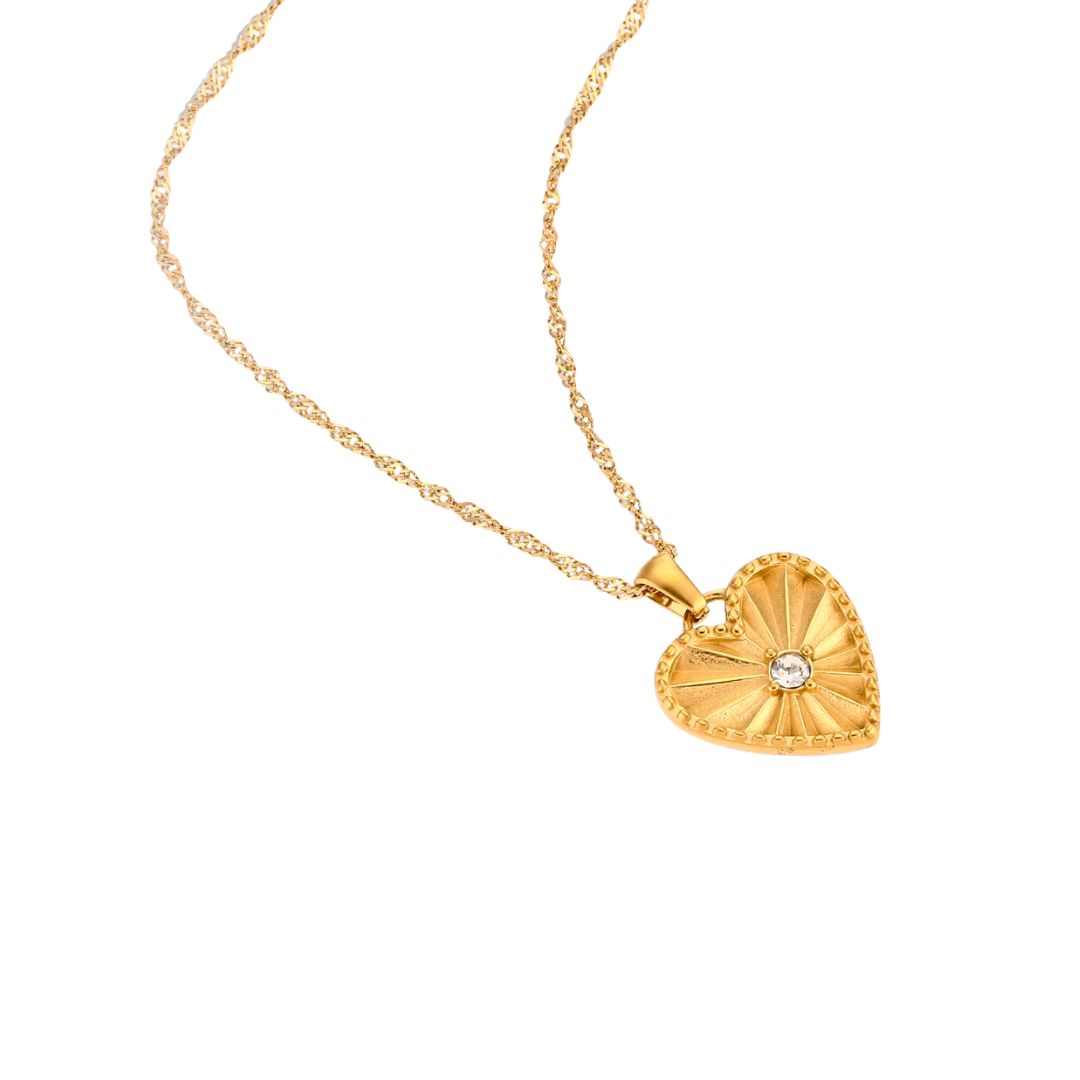 Romy Dainty Heart Necklace in Gold